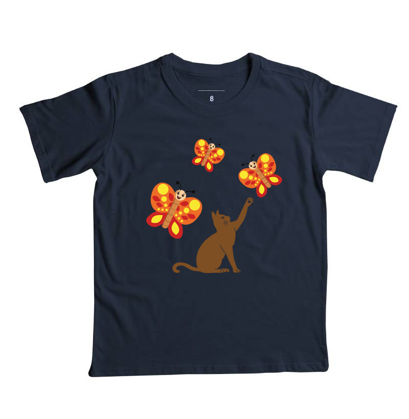 Camiseta Brincando com o gatinho