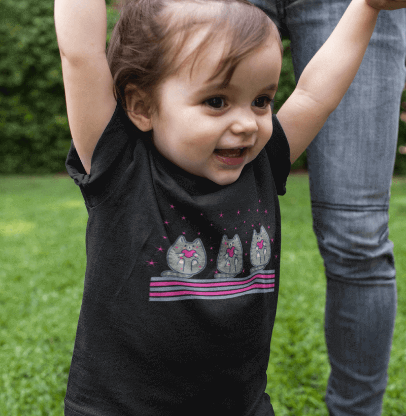 Camiseta Gatos e corações