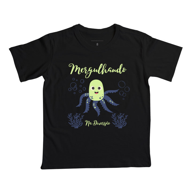 Camiseta Mergulhando na Diversão