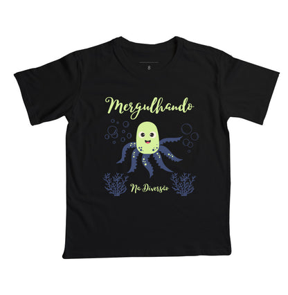 Camiseta Mergulhando na Diversão