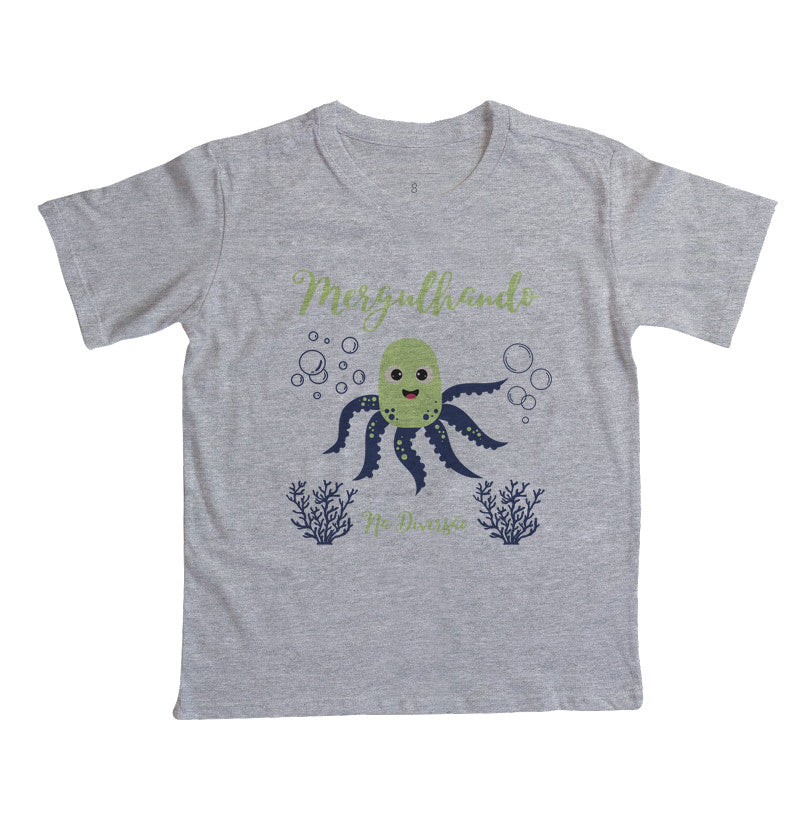 Camiseta Mergulhando na Diversão
