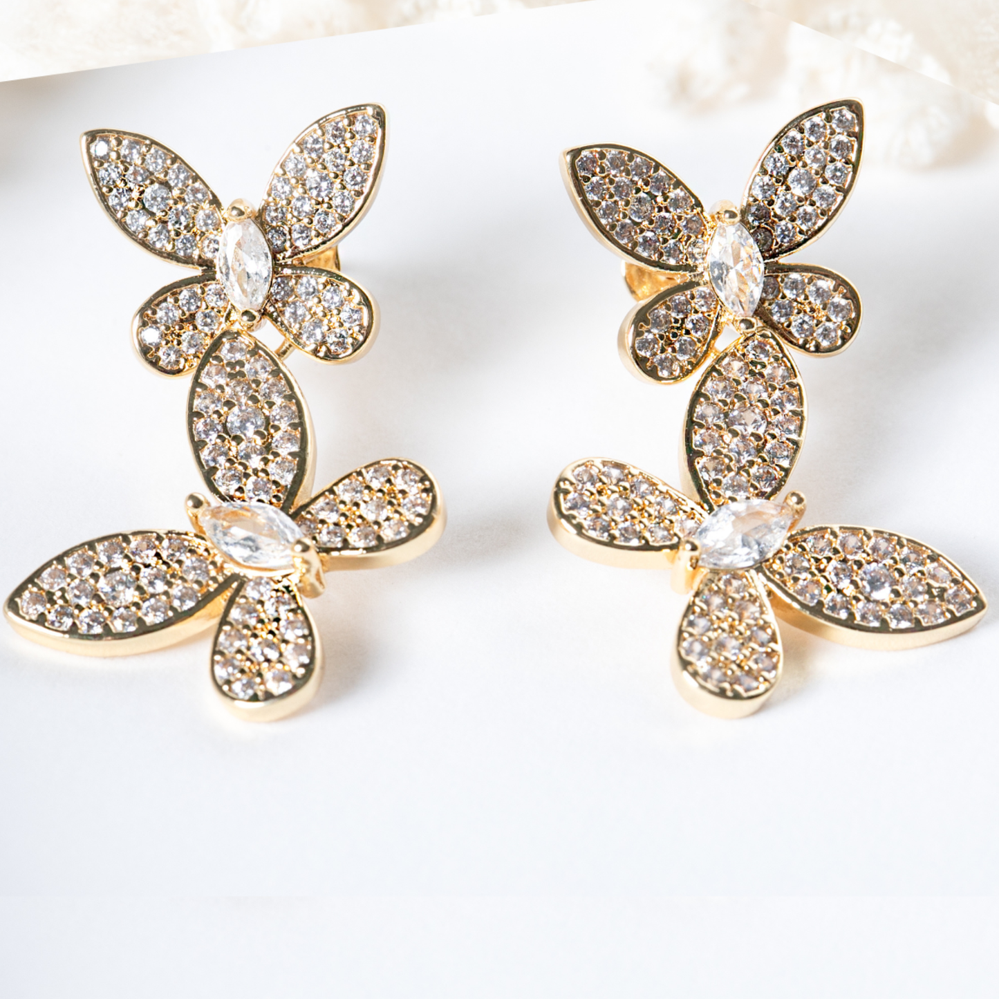 Brincos Borboleta Dupla Ouro