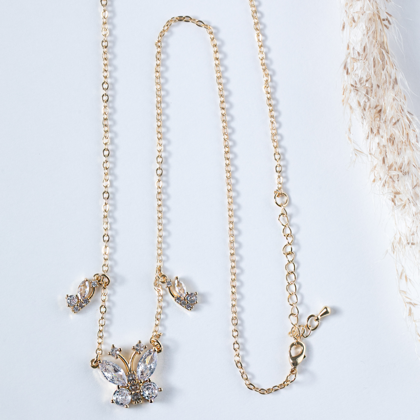 Colar Borboletas em Zircônias