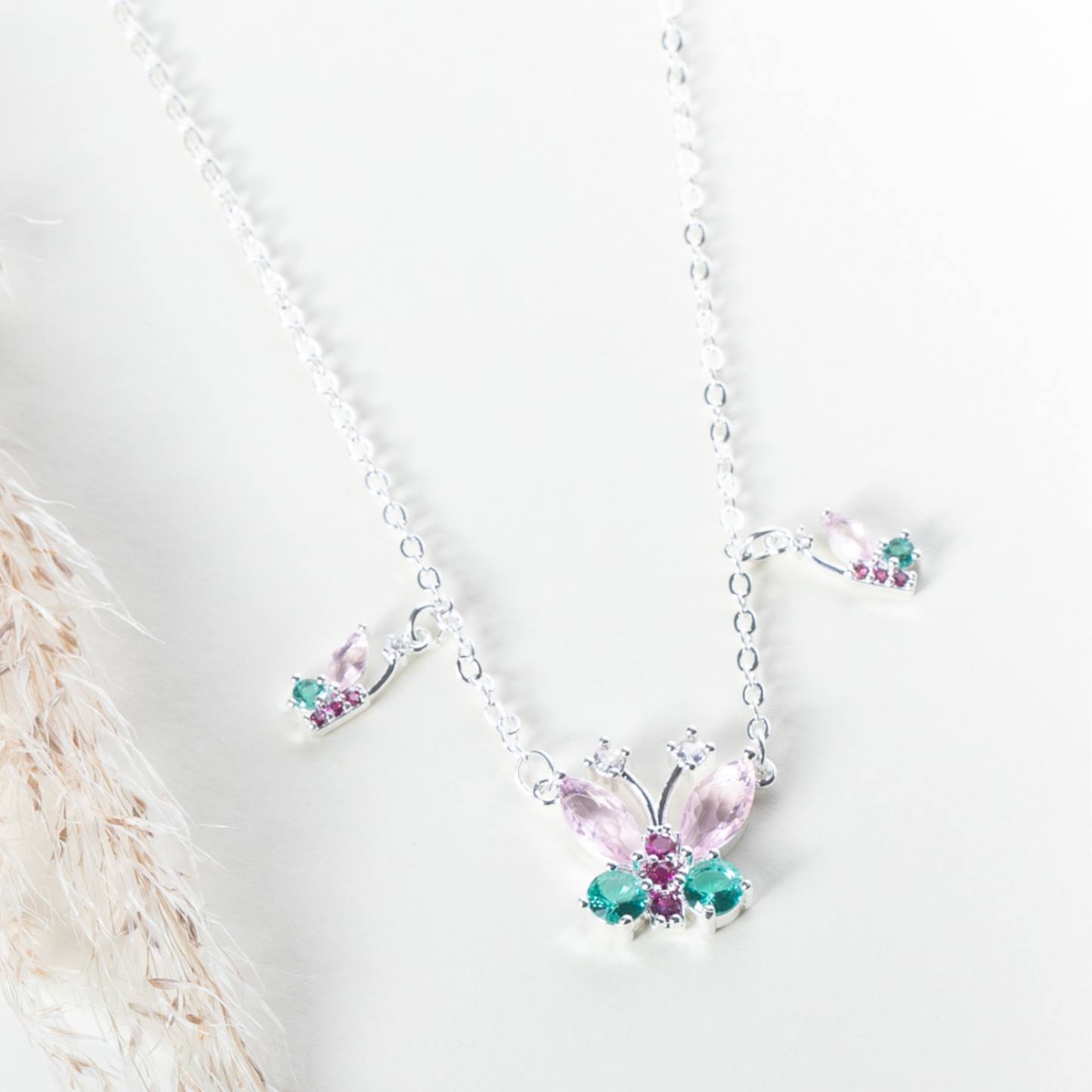 Colar Borboletas em Zircônias