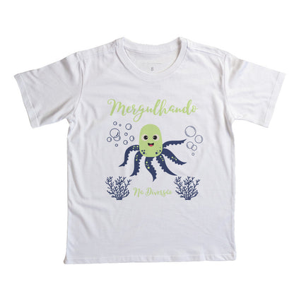 Camiseta Mergulhando na Diversão