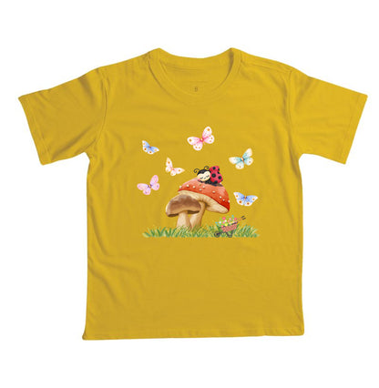 Camiseta Borboletas e  uma Pequena Joaninha