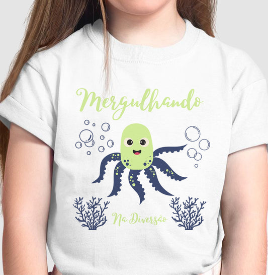 Camiseta Mergulhando na Diversão