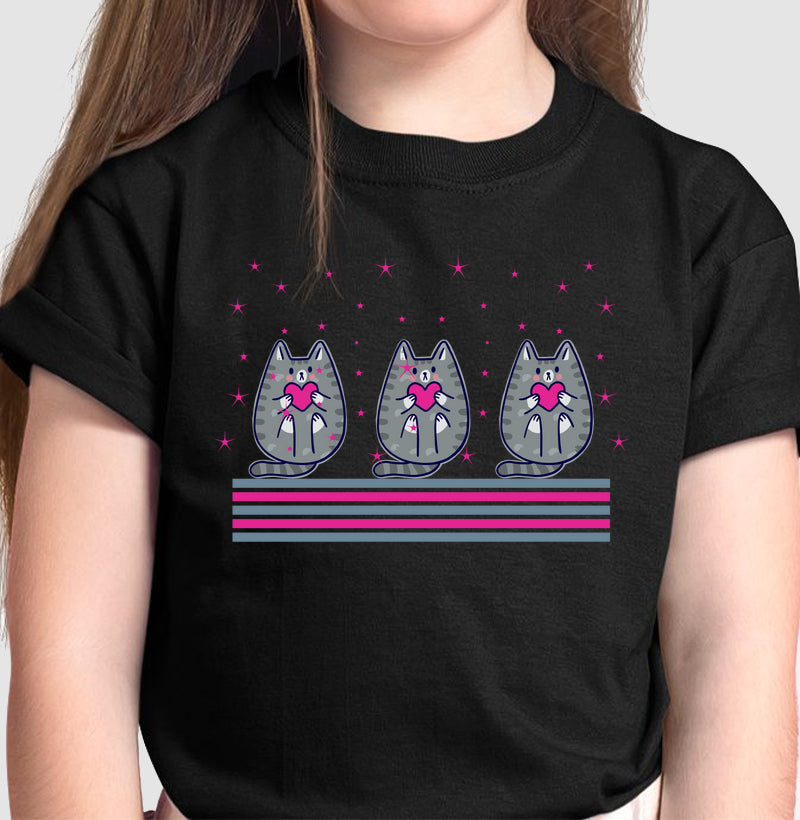 Camiseta Gatos e corações